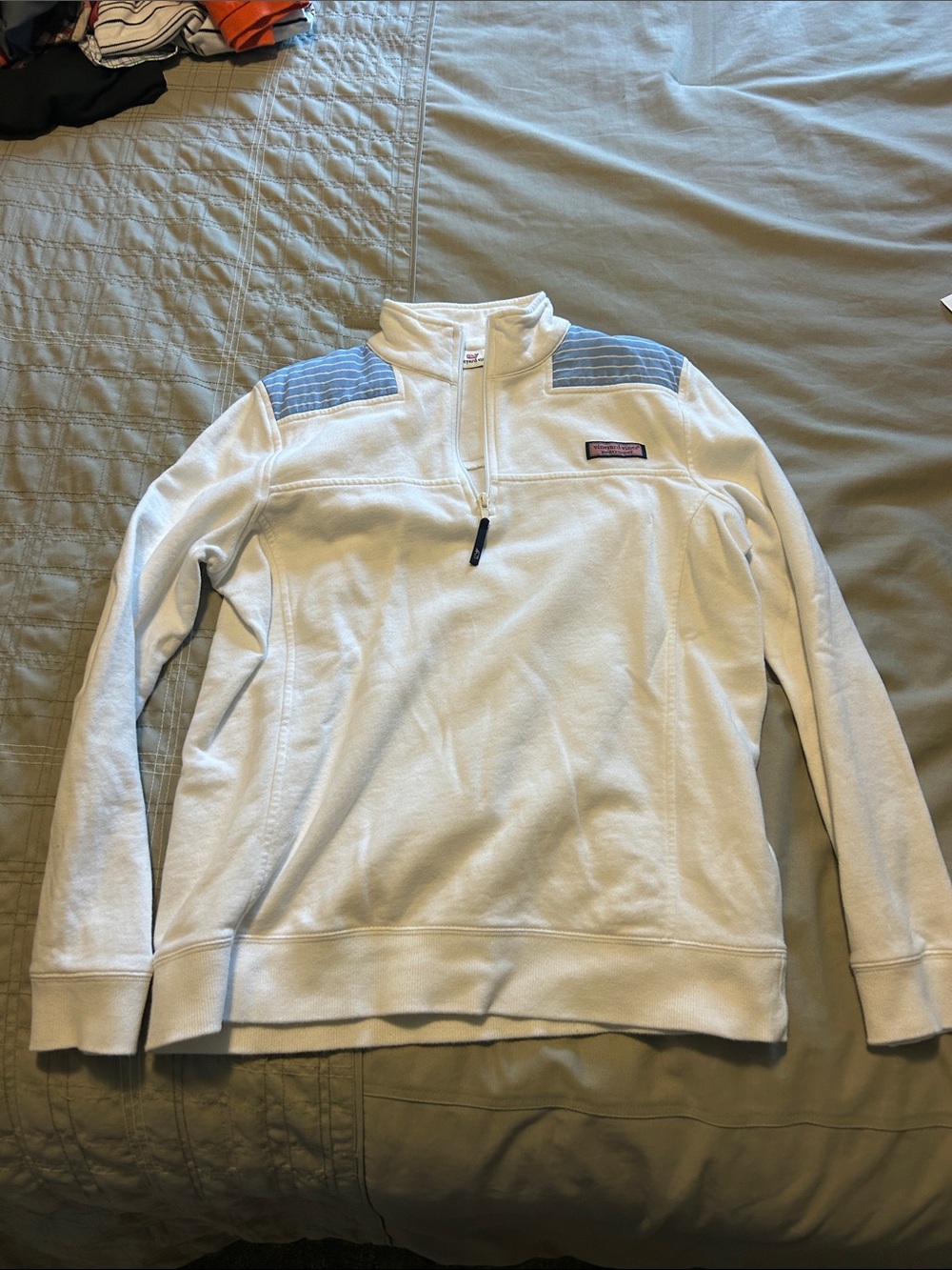 Vineyard Vines Women’s White 1/4 Zip Pullover with Blue Shoulder Accents